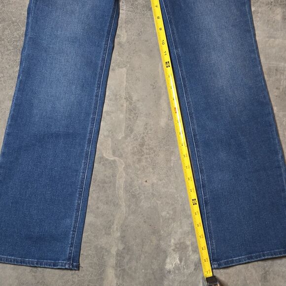 Old Navy Mid-Rise Bootcut Blue Denim Jeans 5-Pocket Design Pockets - Picture 6 of 7